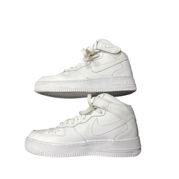 Nike Air Force 1 White Sneakers - Picture 1 of 11